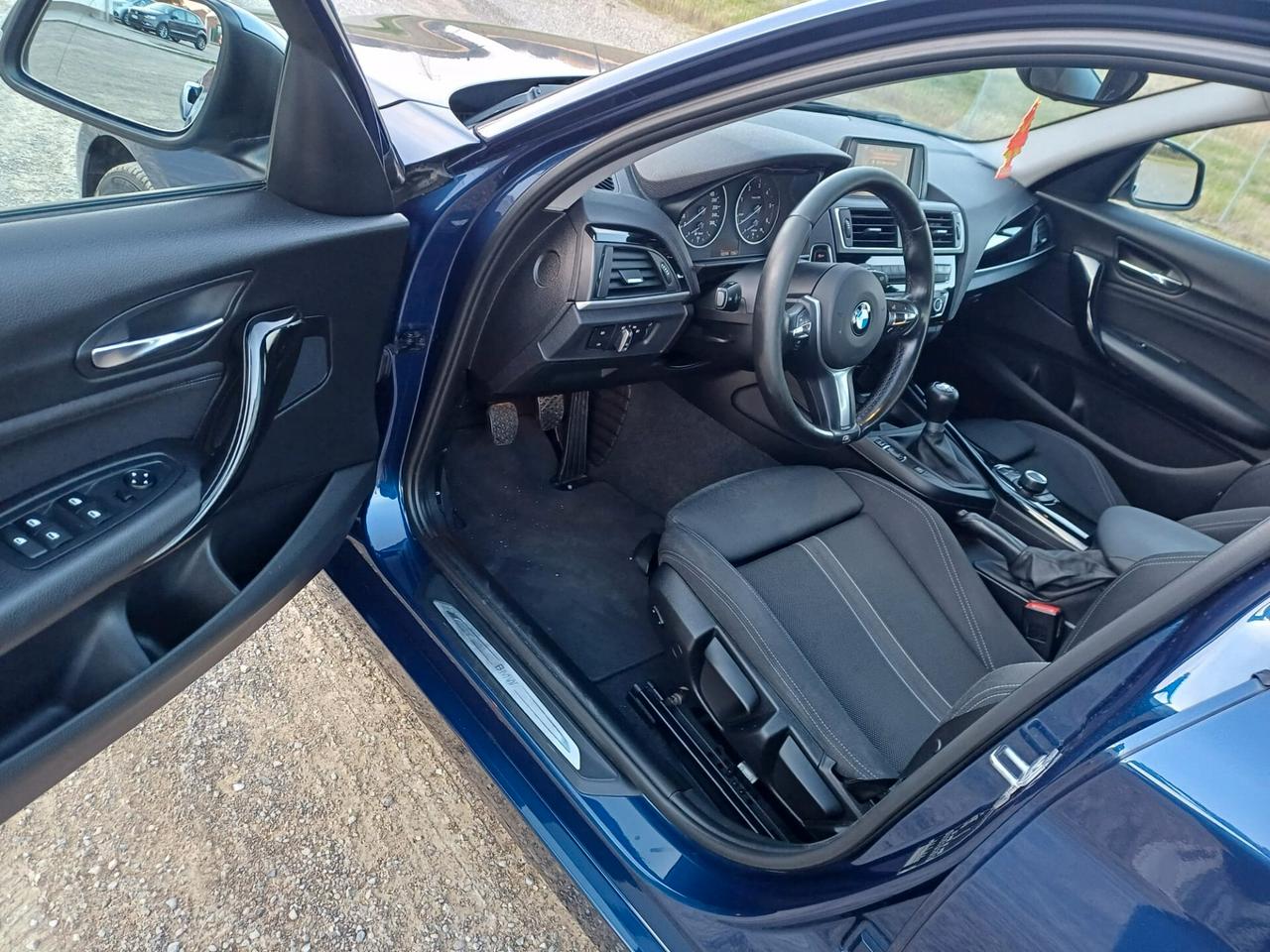 Bmw 116 116d 5p. Urban