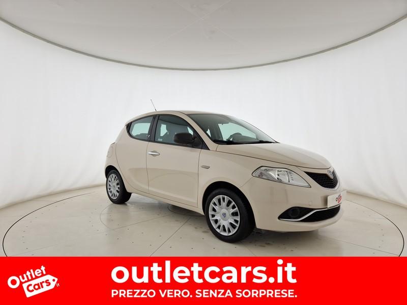 Lancia Ypsilon 1.2 silver 69cv