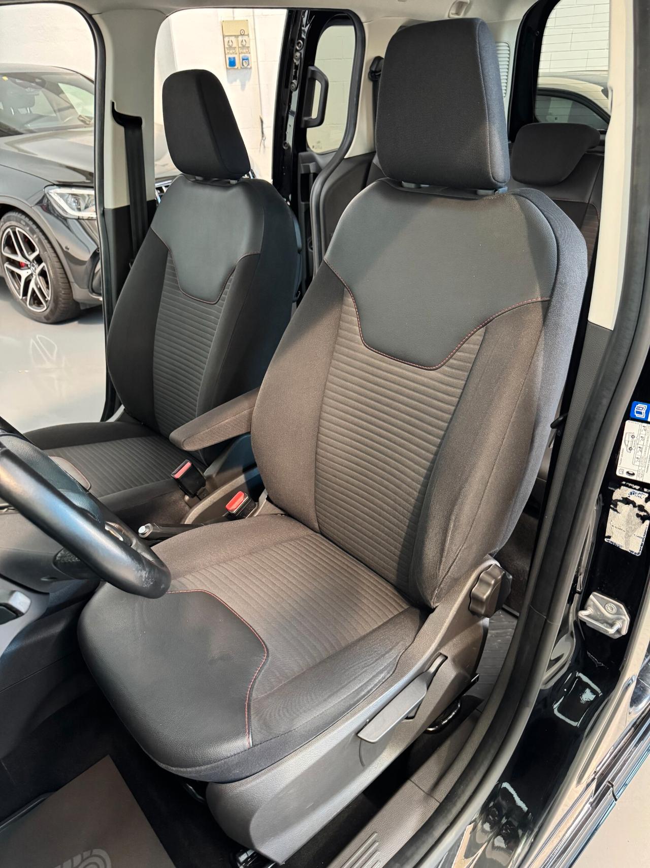 Ford Tourneo Courier TDCI 1.5cc 100cv OK Neopatentati Finanziabile