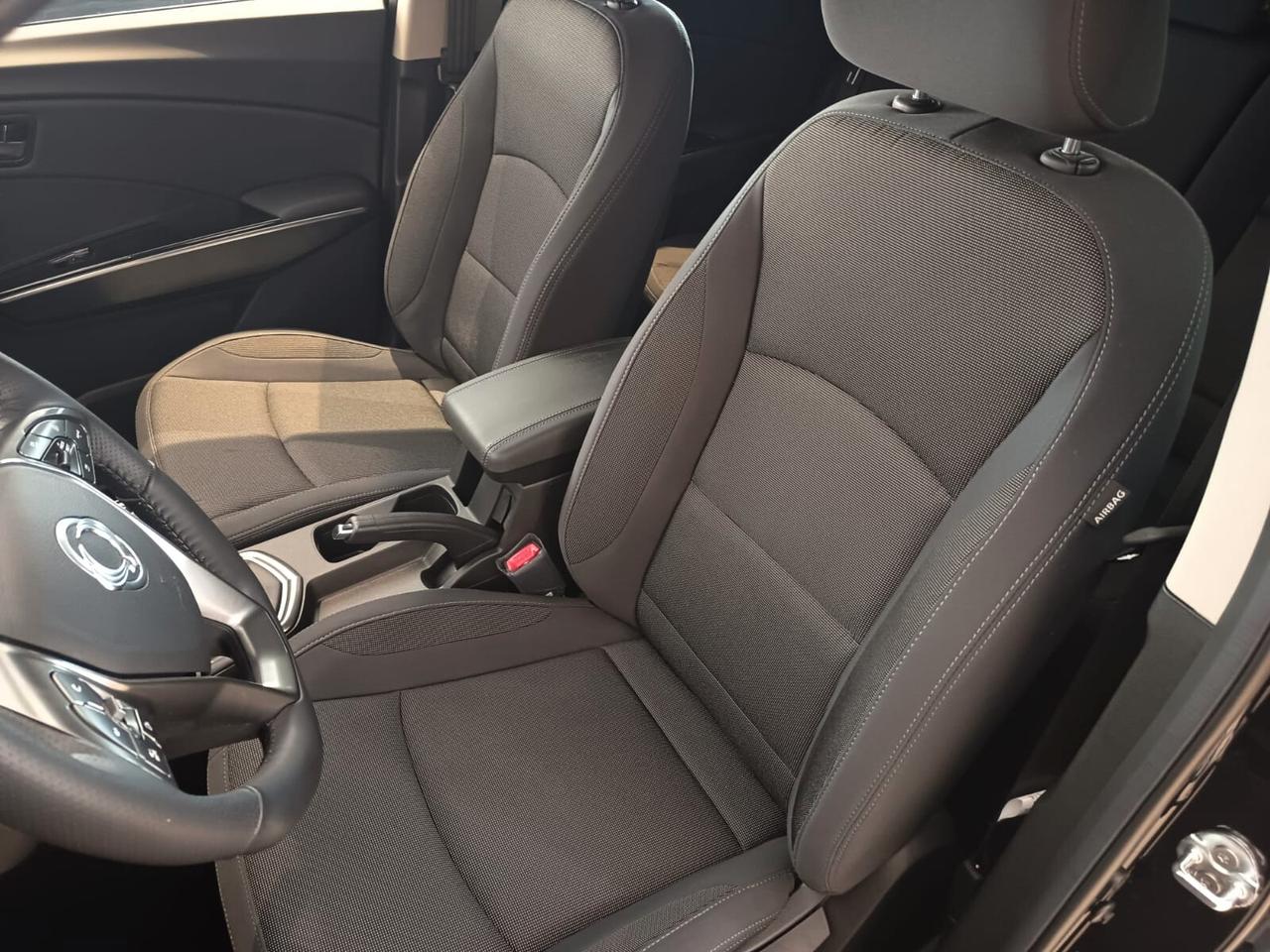 Kgm Tivoli SSANG YONG 1.5 BENZINA KM ZERO