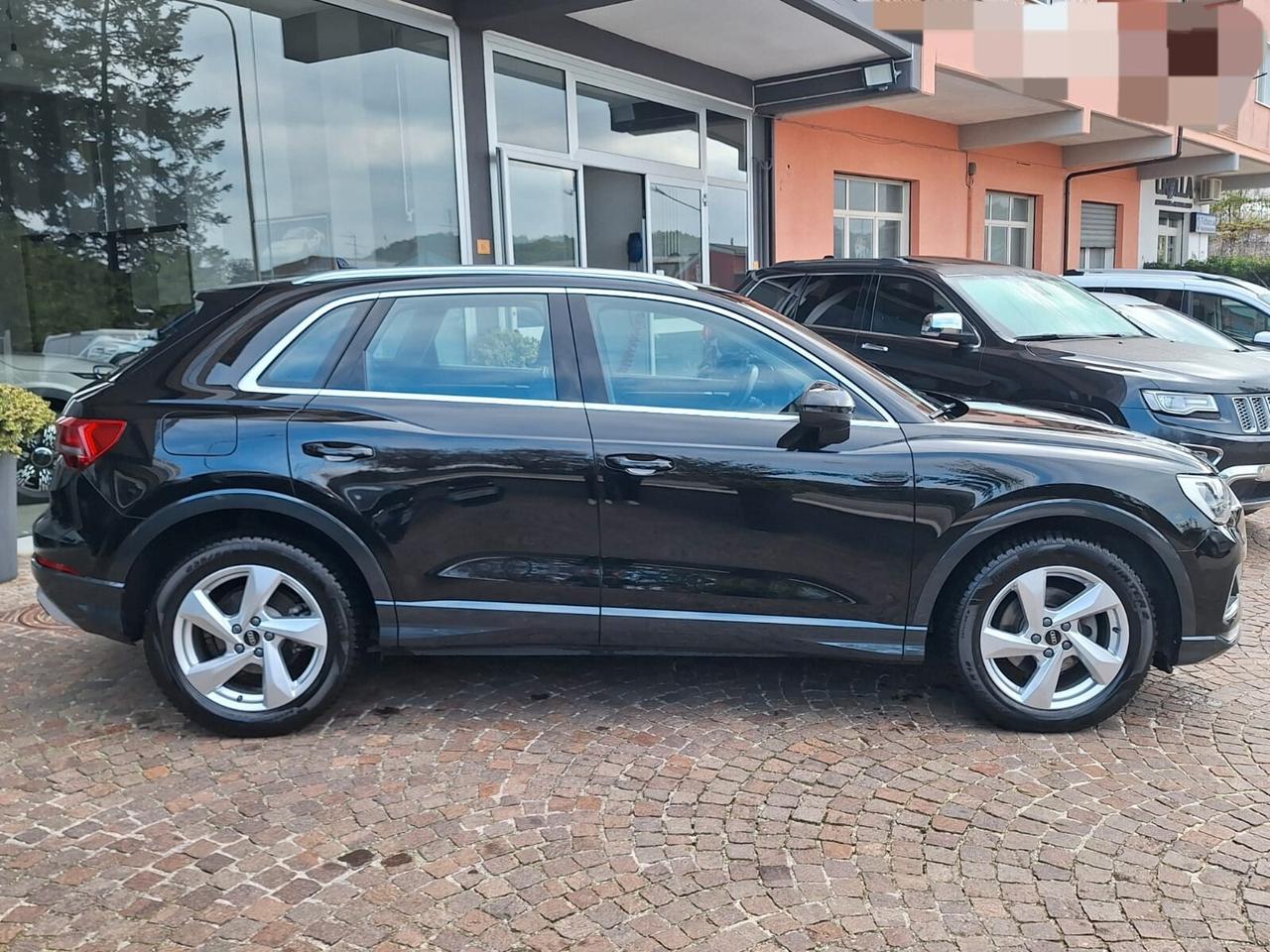 Audi Q3 35 TDI quattro S tronic Business Advanced