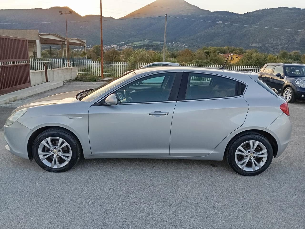 Giulietta 105 CV "MANIACALE" UNIPRO