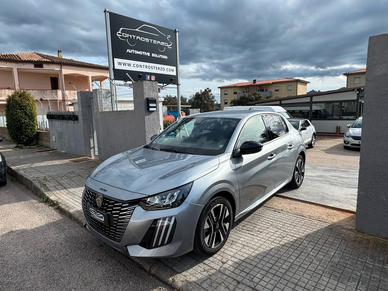 PEUGEOT 208 - FULL OPTIONAL - 100 CV