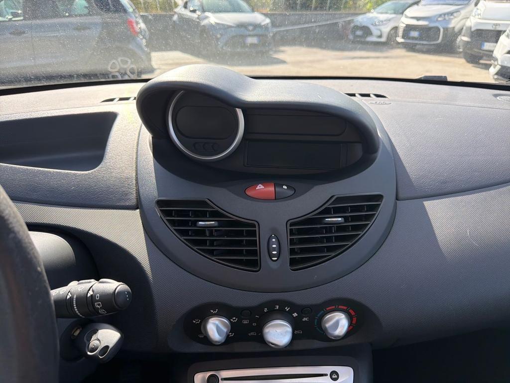 Renault Twingo 1.2 Live 75cv