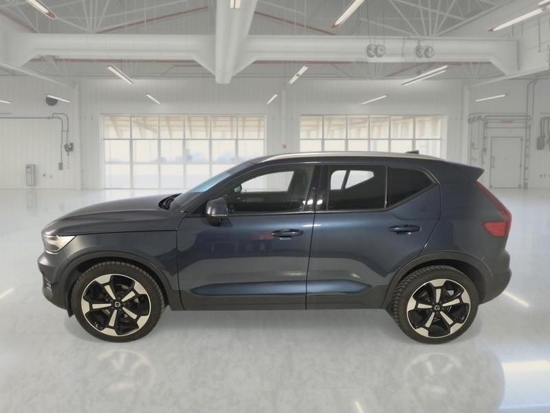 VOLVO XC40 D3 automatico Momentum