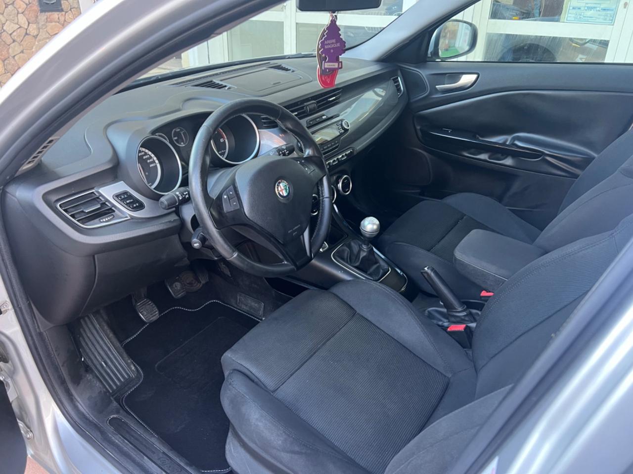 Alfa Romeo Giulietta 1.6 JTDm-2 105 CV Exclusive