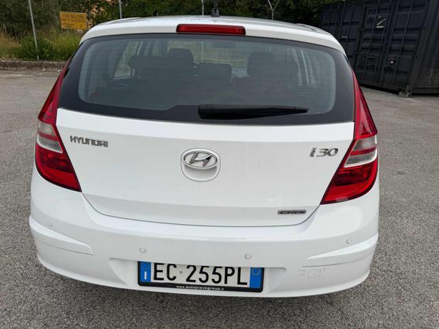 HYUNDAI i30 1.6 CRDi 90CV 6m. 5p. Limited Edition Bellissima
