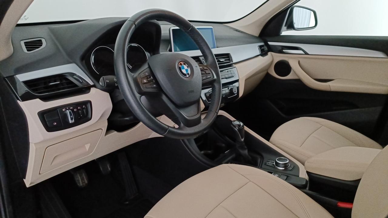 BMW X1 F48 2019 - X1 sdrive18i Advantage 136cv