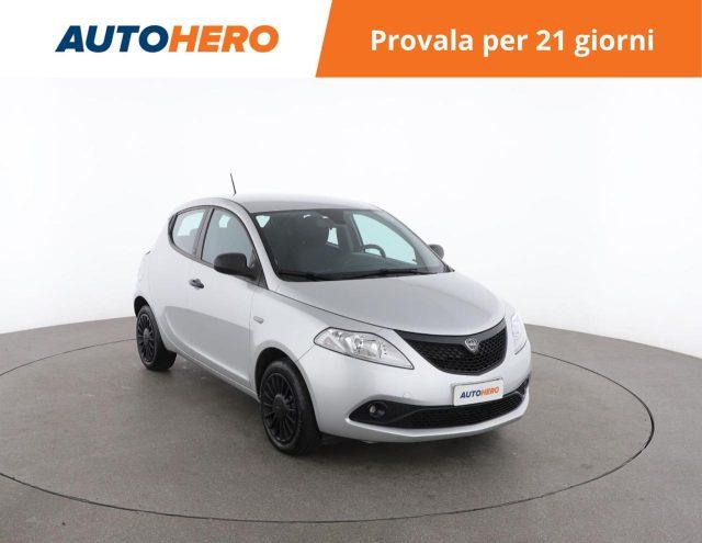 LANCIA Ypsilon 1.0 FireFly 5 porte S&S Hybrid Ecochic Silver