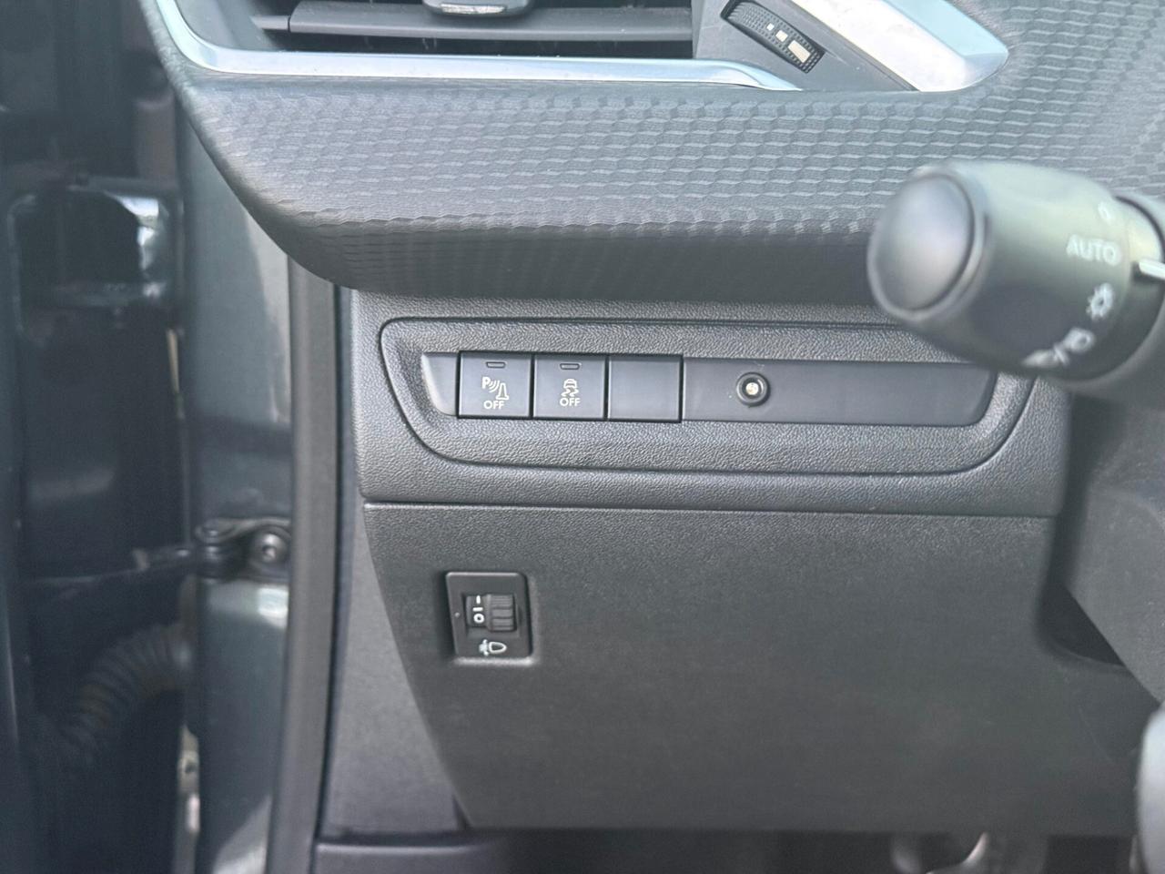 Peugeot 208 1.2 Benzina 82 CV Allure