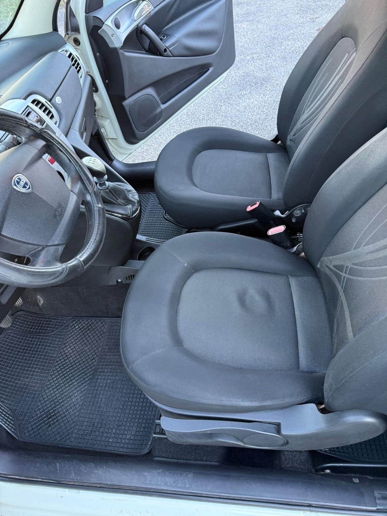 Lancia Ypsilon 1.2 69 CV 5 porte GPL Ecochic Gold