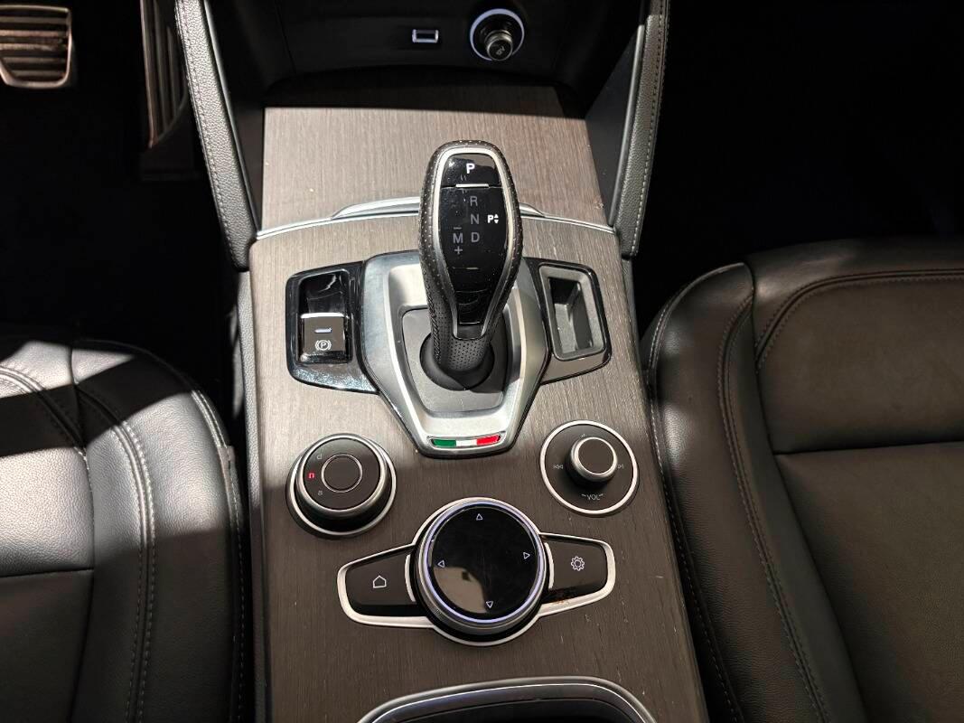 Alfa Romeo Stelvio 2.2 t Ti Q4 210cv auto