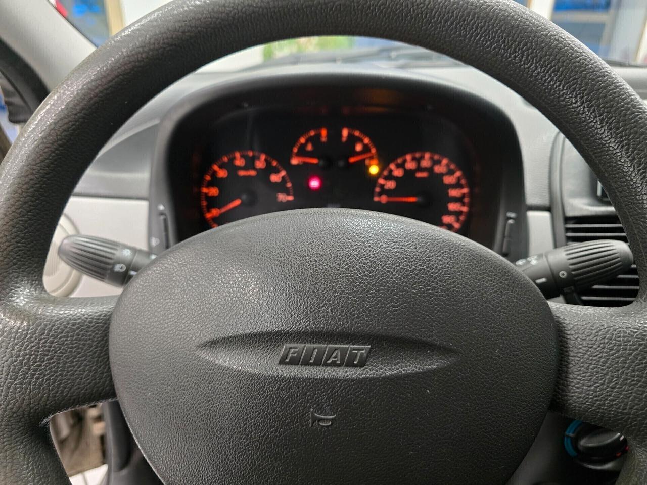 Fiat Punto 1.2i cat 5 porte 2000 NEOPATENTATI