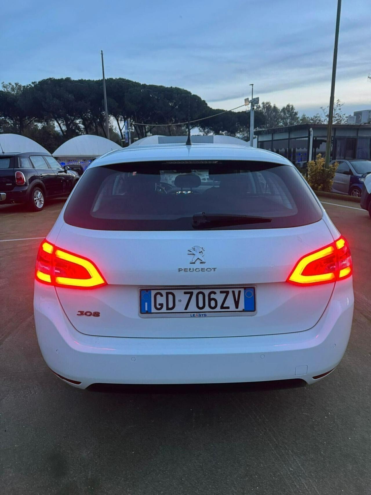 Peugeot 308 BlueHDi 130 S&S Allure Pack