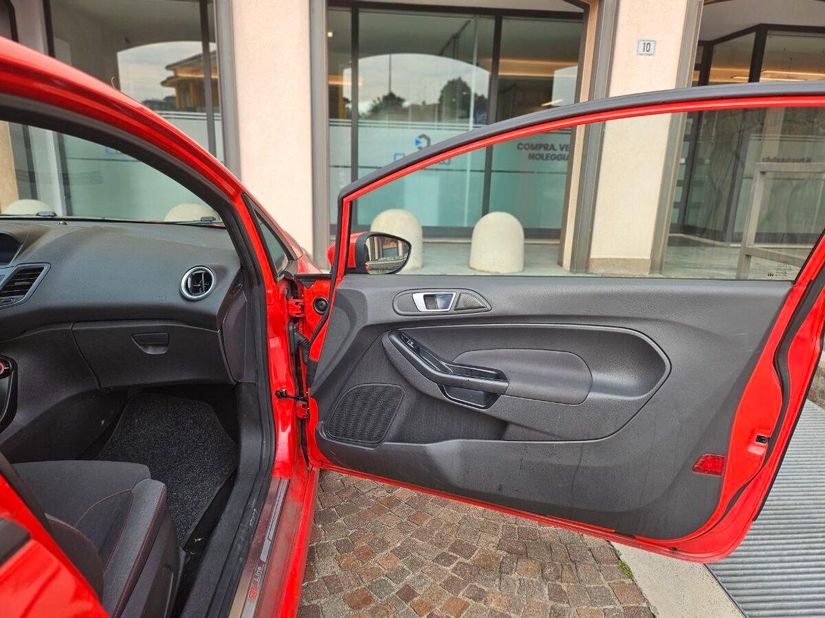 Ford Fiesta 1.5 tdci ST-line 95cv 3p