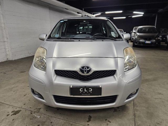 TOYOTA Yaris 1.3 5 porte Sol
