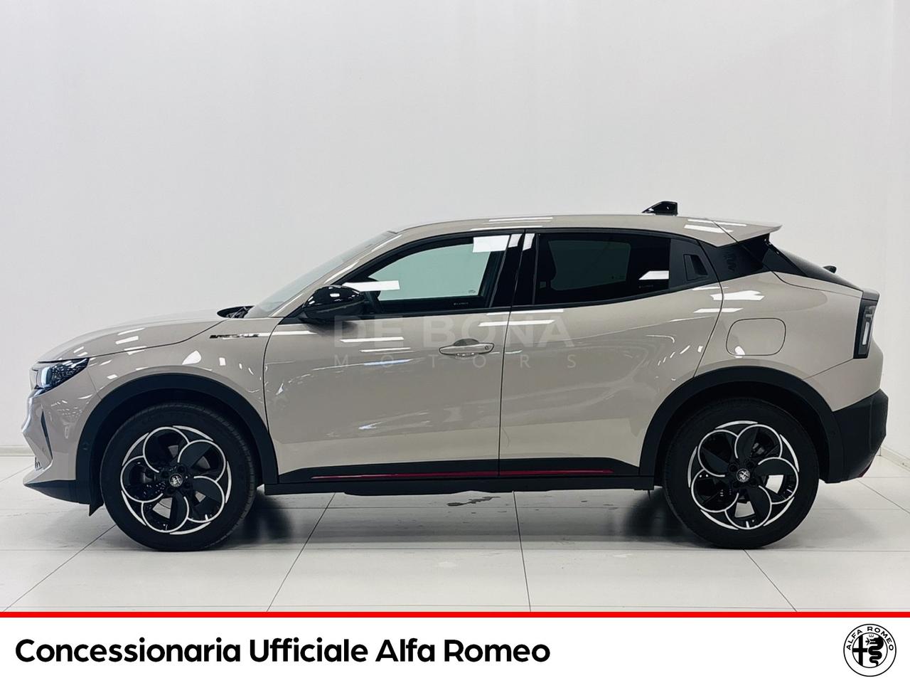 Alfa Romeo Junior 1.2 ibrida speciale 145cv edct6