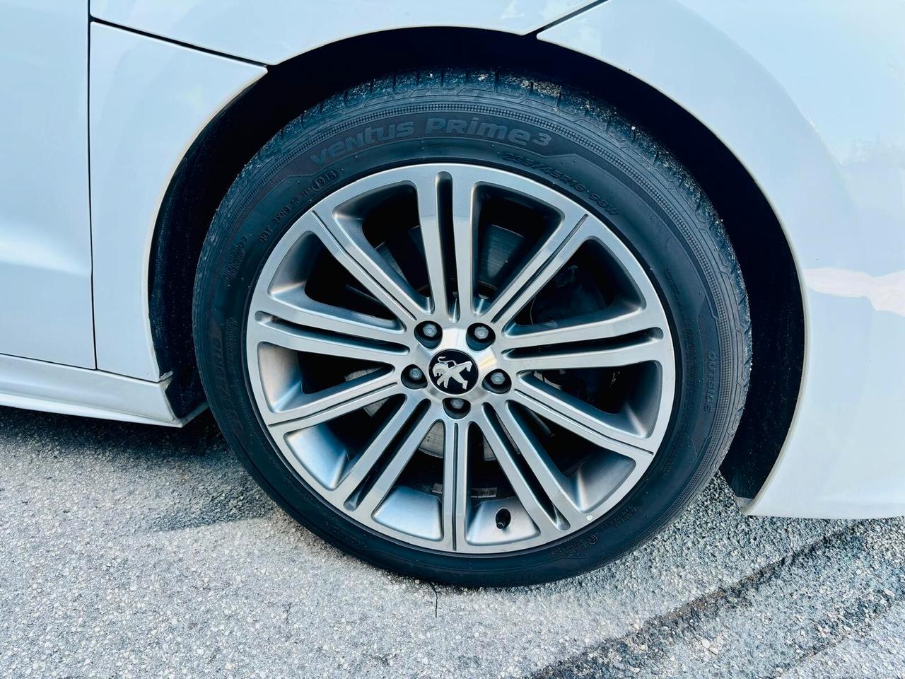 Peugeot RCZ 1.6 THP 200CV