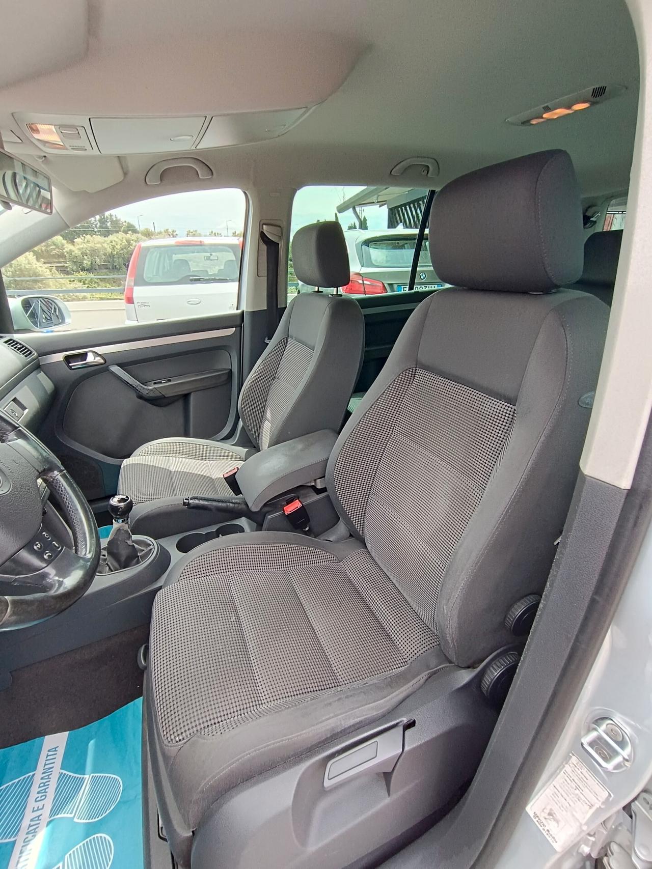 Volkswagen Touran 2.0 16V TDI 7 posti