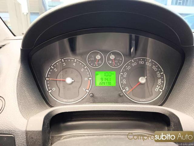 FORD Fiesta 1.2 16V 3p. Titanium