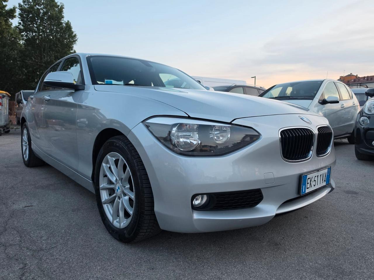 Bmw 116 116d 5p. Urban