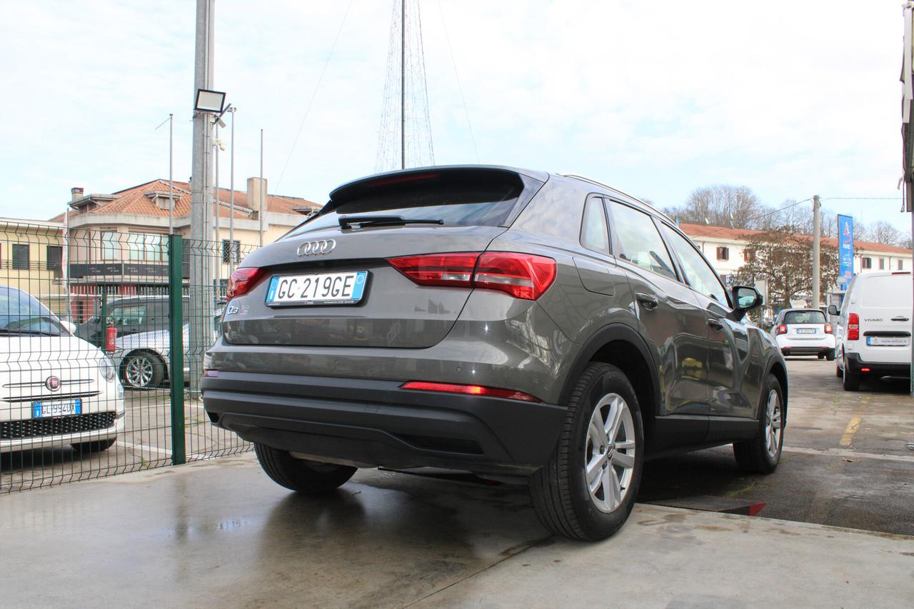 Audi Q3 35 TDI S tronic Business