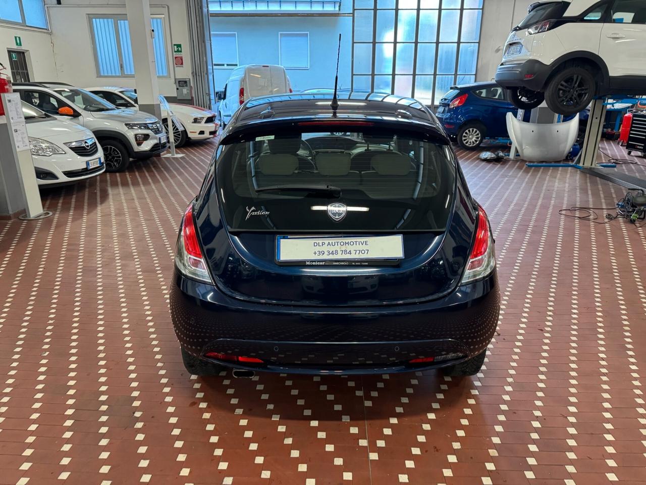 Lancia Ypsilon 1.2 69 CV 5 porte Platinum - NEOPATENTATI