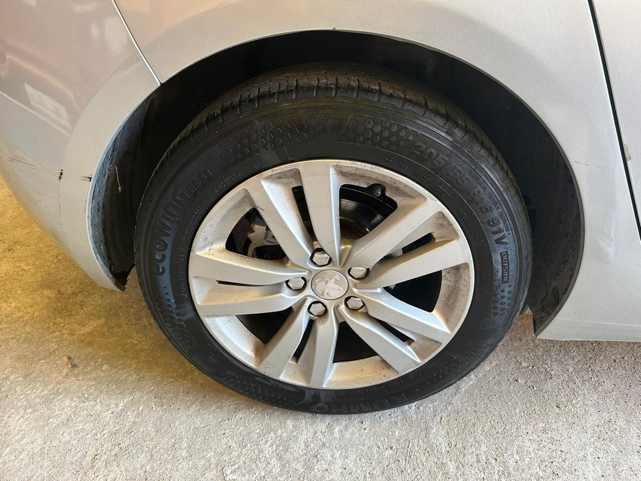 Peugeot 308 1.6cc diesel 12 mesi garanzia-2014