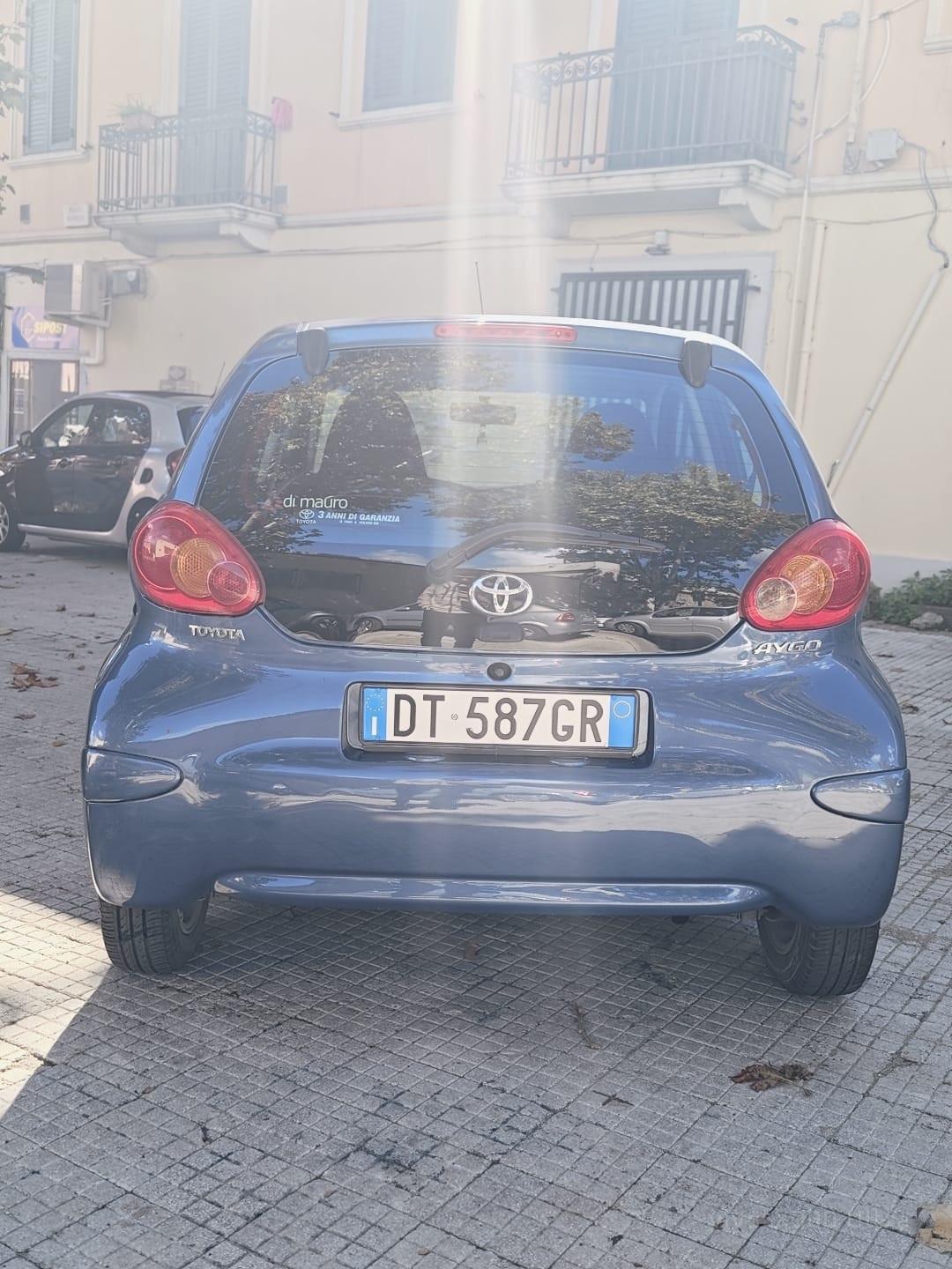 Toyota Aygo 1.0 12V VVT-i 5 porte Sound edizione