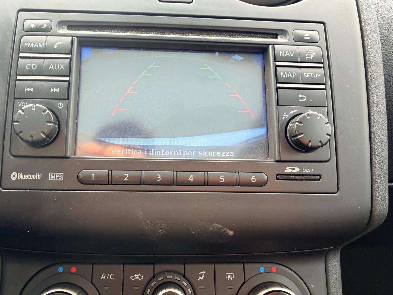 Nissan Qashqai 2.0 dCi DPF Tekna