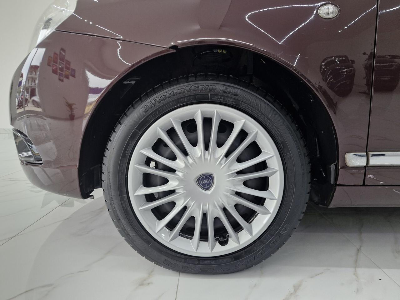 LANCIA YPSILON 1.2 BENZINA 69CV ANNO 2011 90000KM