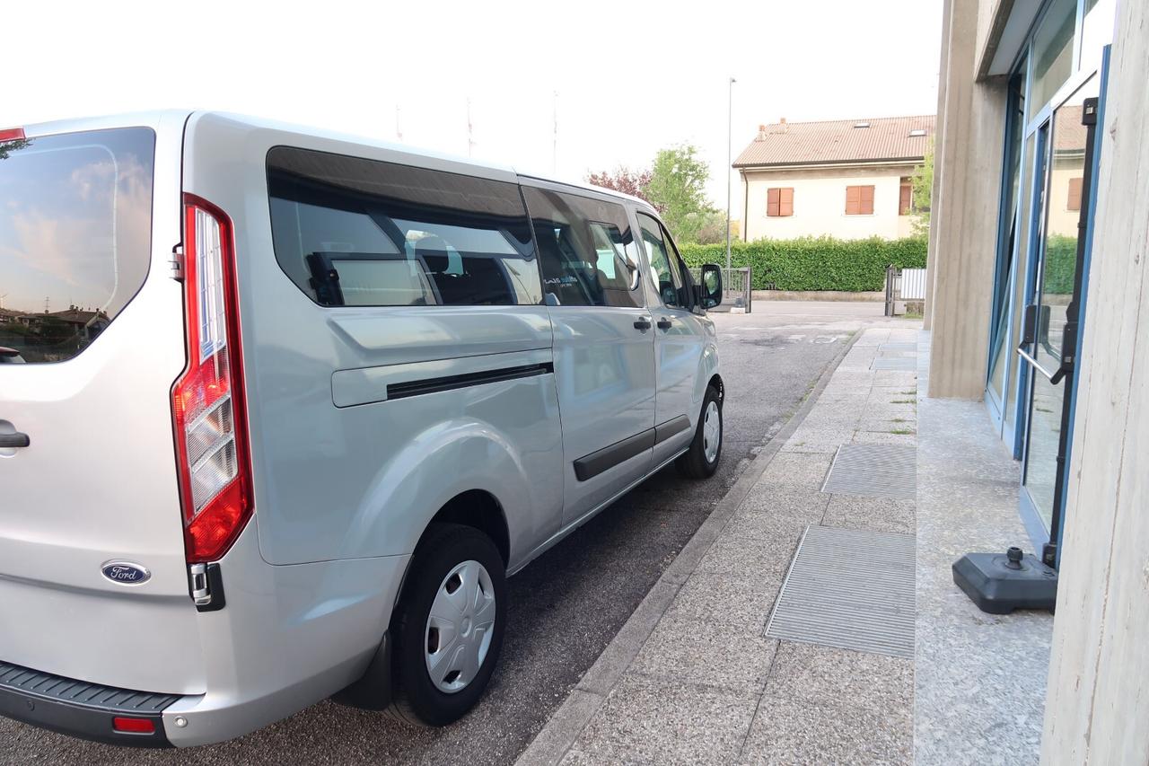 Ford Tourneo Custom Combi 2.0 EcoBlue 130CV aut. PL 9 posti