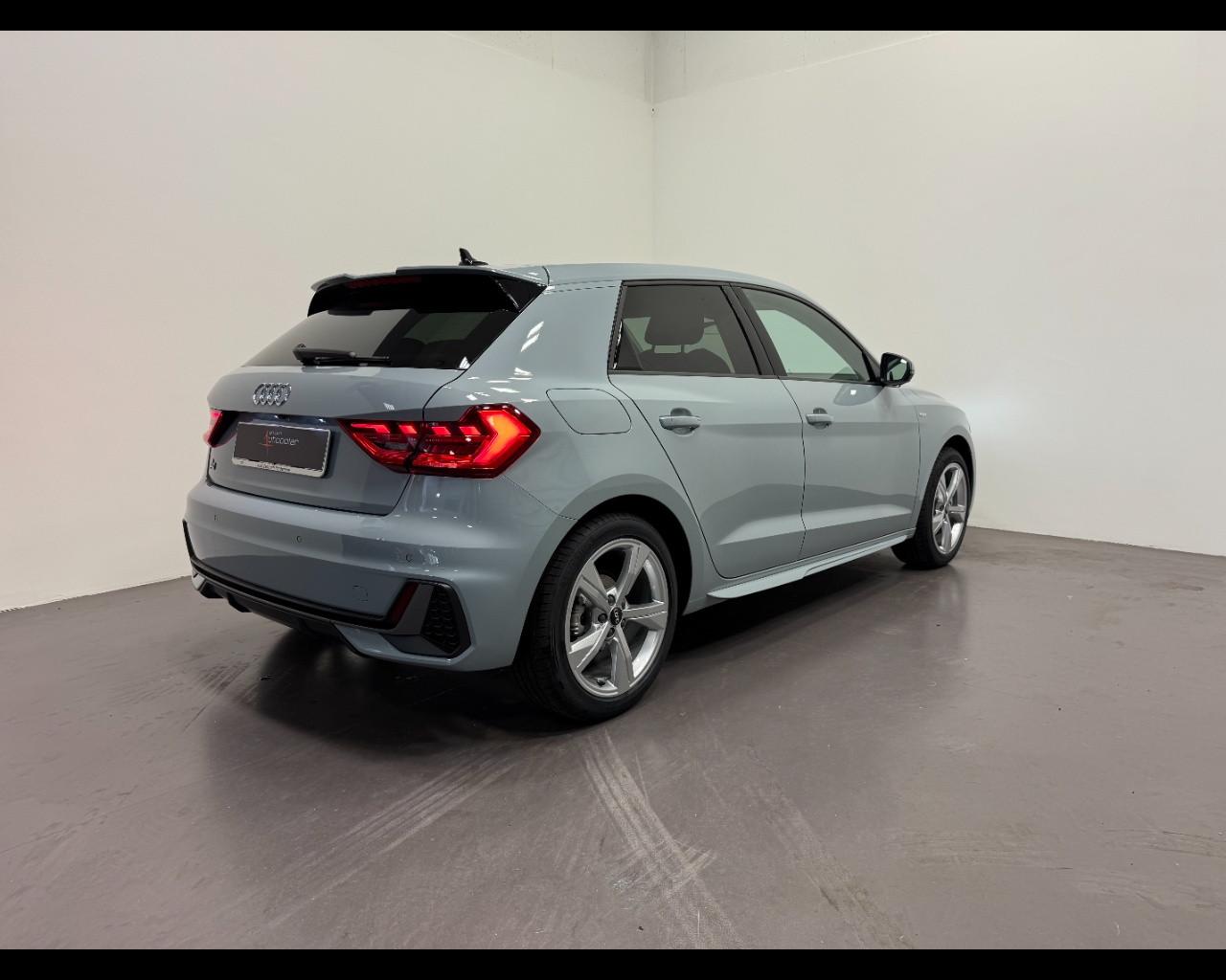 AUDI A1 SPORTBACK 30 TFSI S-TRONIC S LINE EDITION