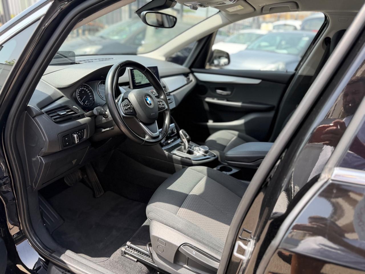 Bmw 2er Active Tourer 216d Luxury