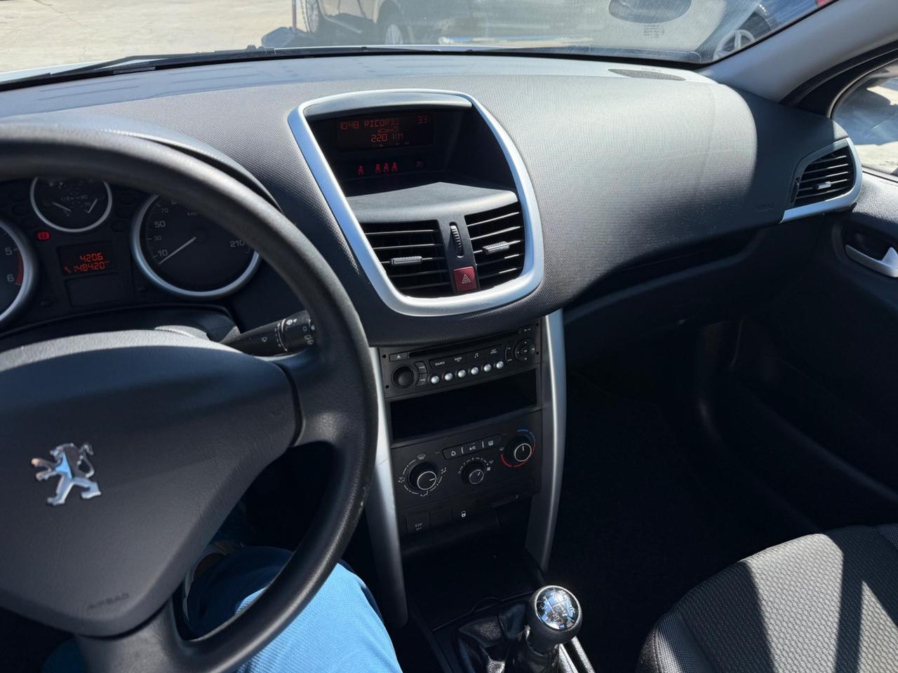Peugeot 207 1.4 HDi 70CV 5p. Energie / 140.000KM