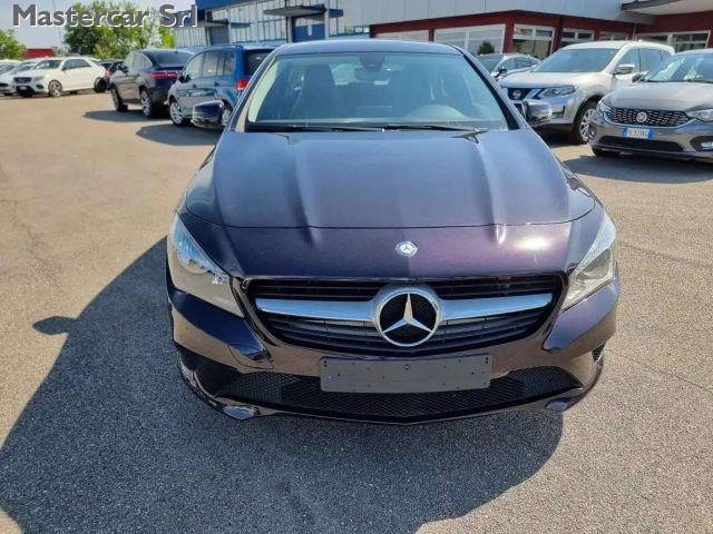 MERCEDES-BENZ CLA 180 d Automatic Business - NAVI