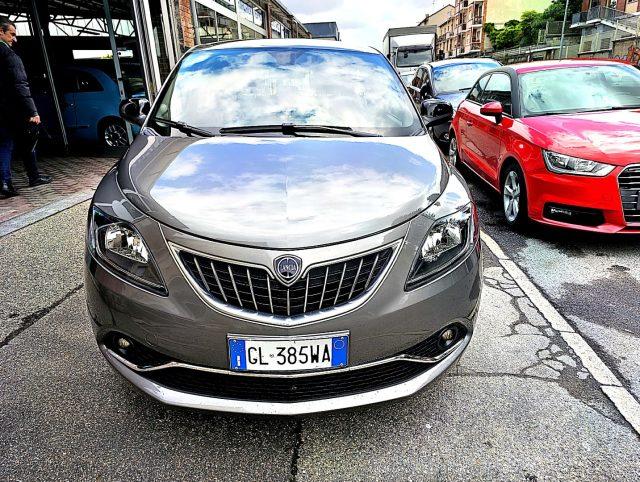 LANCIA Ypsilon 1.0 FireFly 5 porte S&S Hybrid Silver