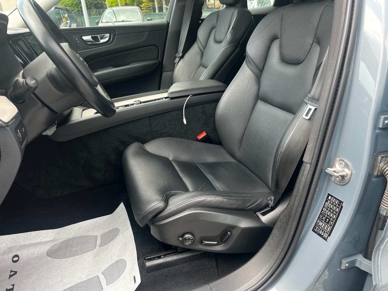 Volvo XC 60 XC60 B4 (d) AWD Geartronic Momentum Pro