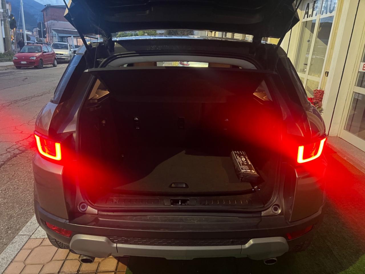 Land Rover Range Evoque 2.0 TD4 180 CV 5p. Autobiography