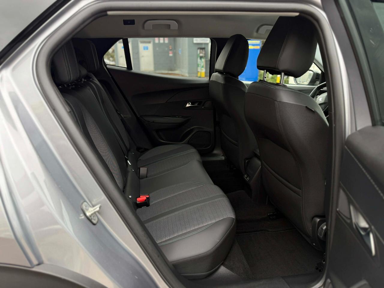 Peugeot 2008 BlueHDi 130 S&S EAT8 Allure Pack