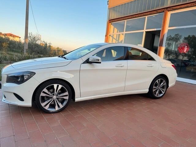 Mercedes-benz CLA 180 d Premium
