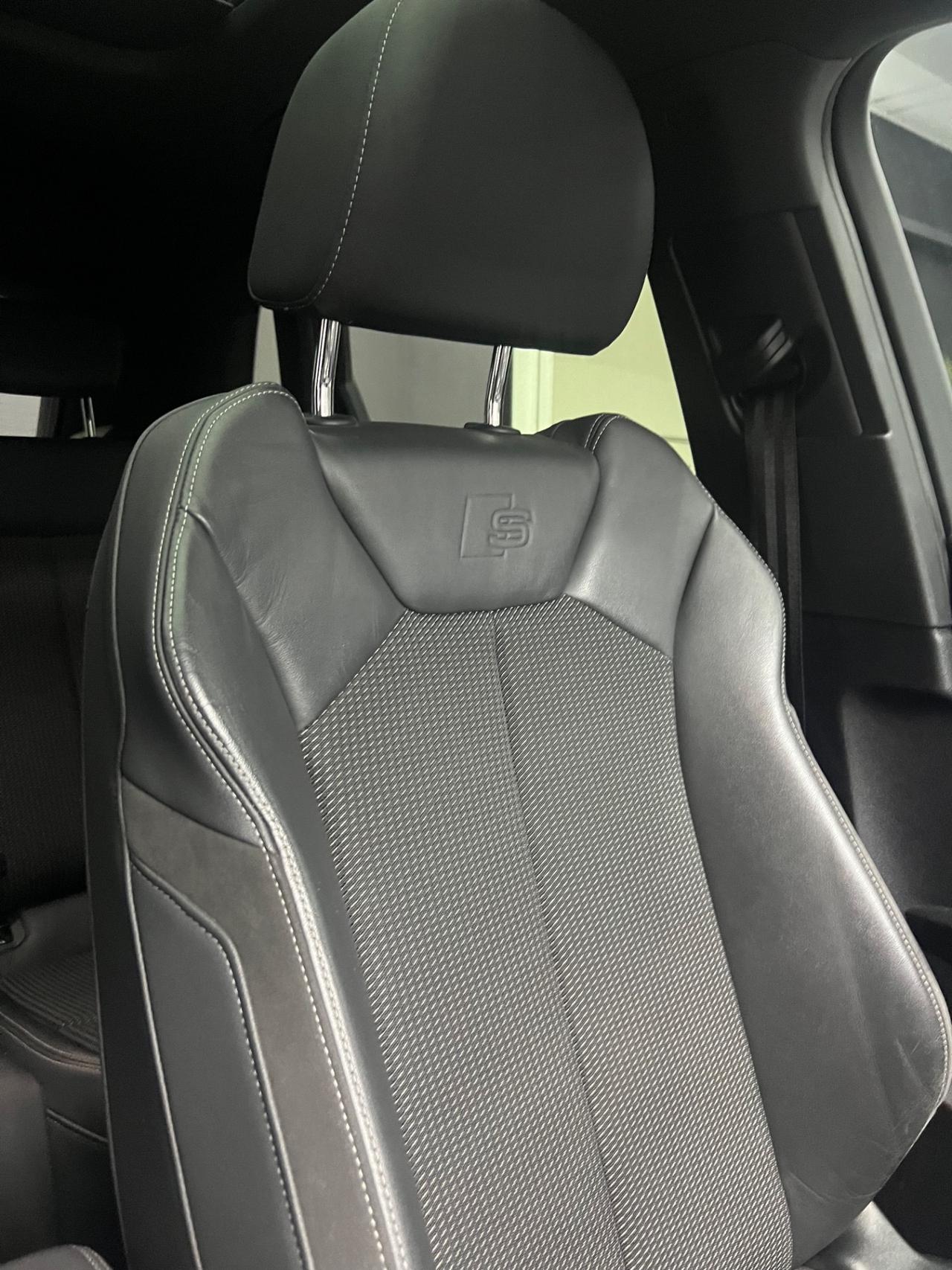 Audi Q3 35 TDI S tronic line edition