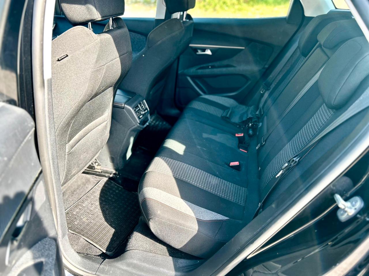 Peugeot 3008 BlueHDi 120 S&S Access