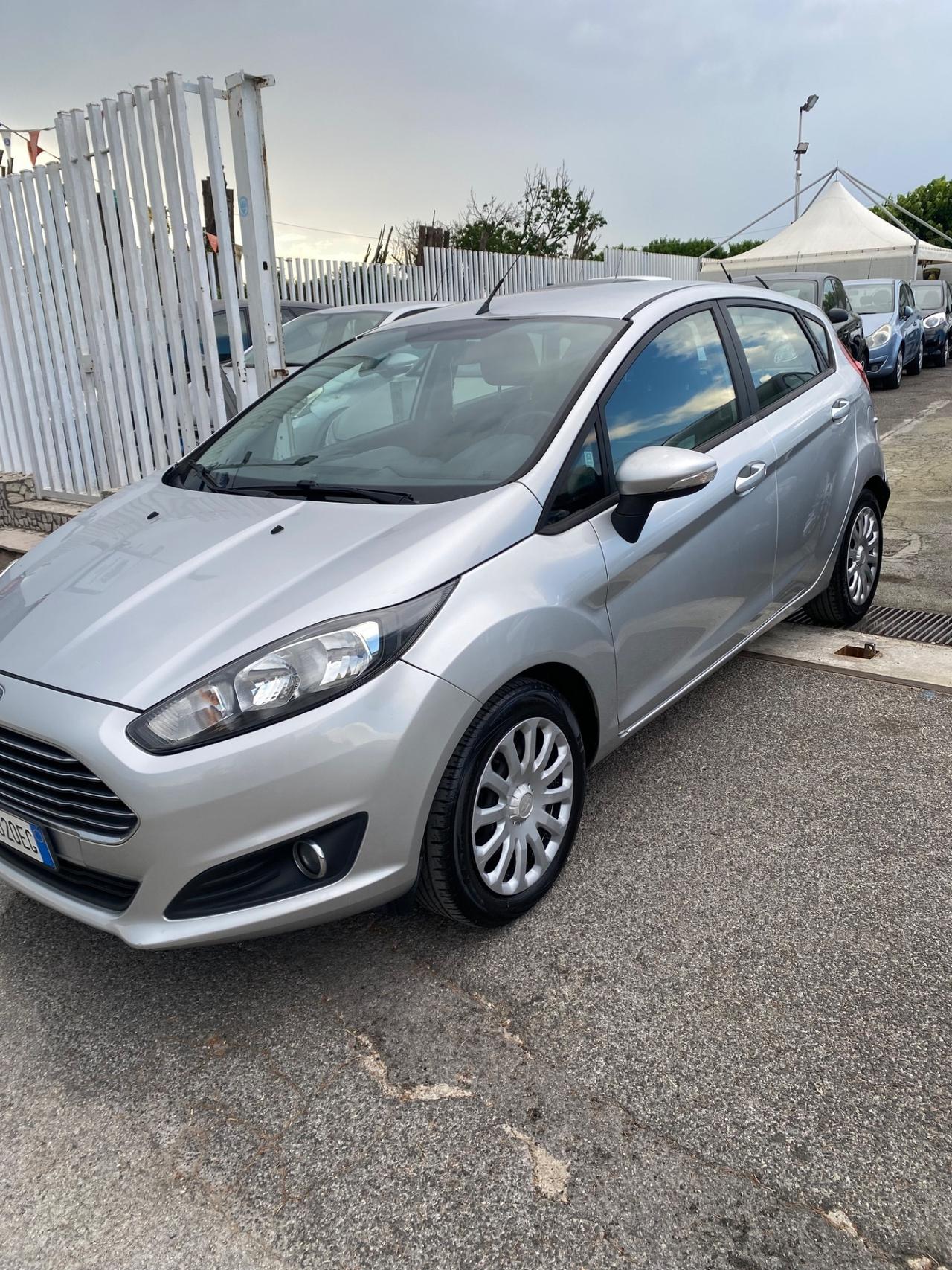 Ford Fiesta 1.5 TDCi 75CV 5 porte
