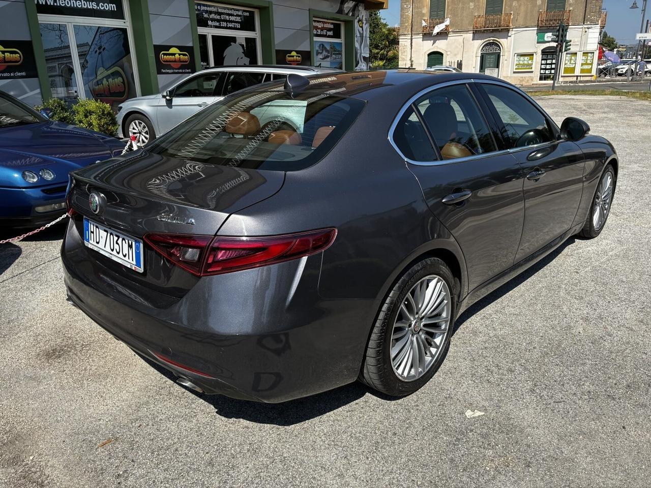 Alfa Romeo Giulia AT8 180cv cambio automatico