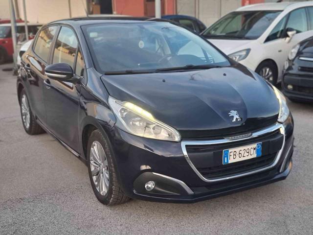 PEUGEOT 208 1.2 82cv Allure DA VETRINA