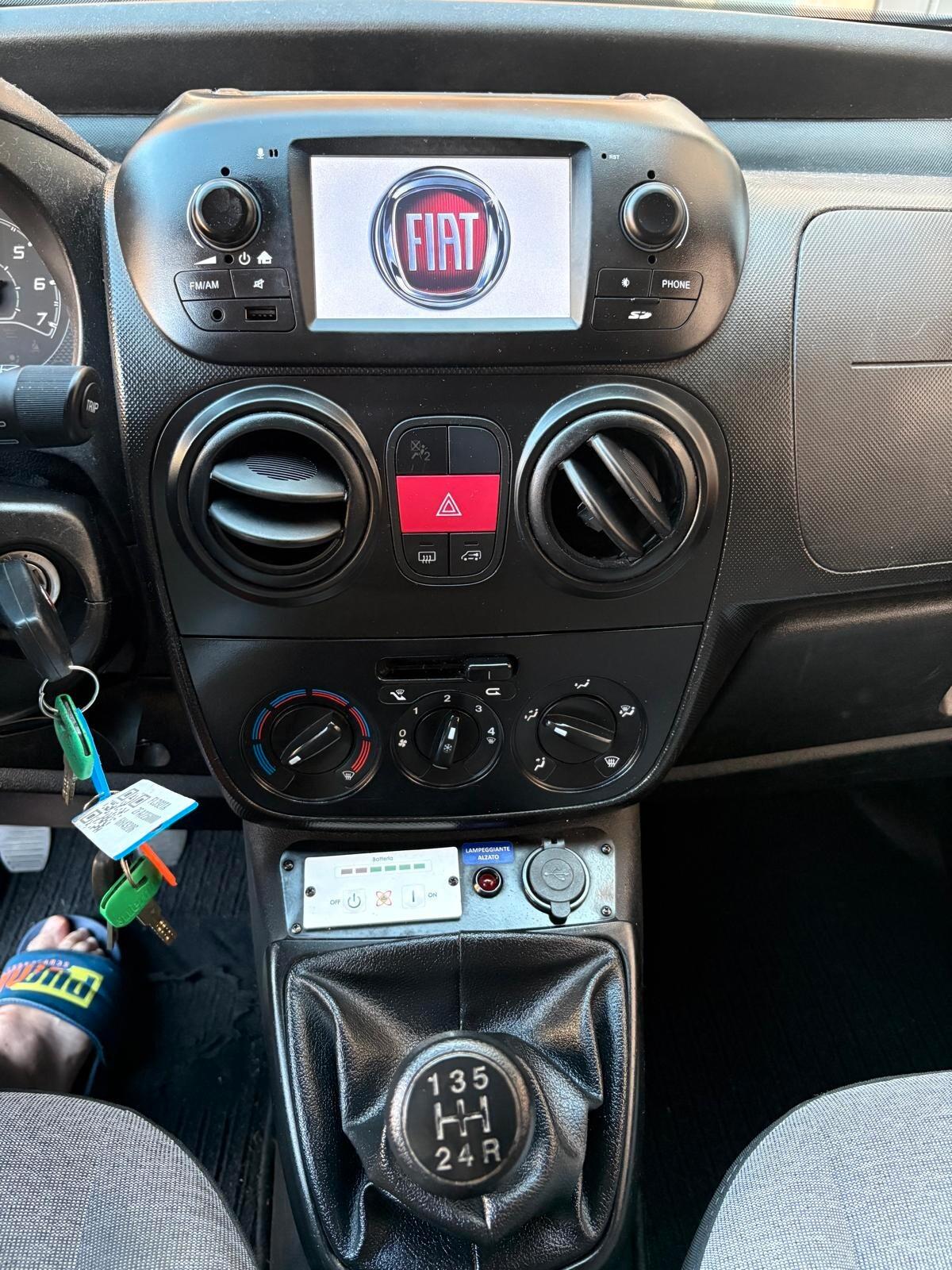 Fiat Fiorino 1.3 MJT 95CV Combinato Adventure