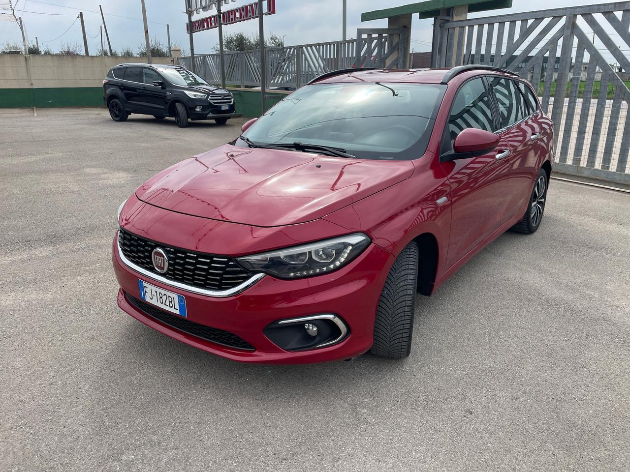 Fiat Tipo 1.3 Mjt 95CV SW Lounge-NAVIGATORE-RETROCAMERA