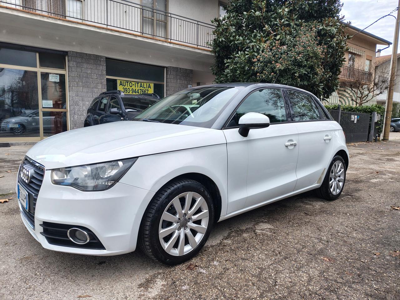 Audi A1 1.2 TFSI S line edition plus