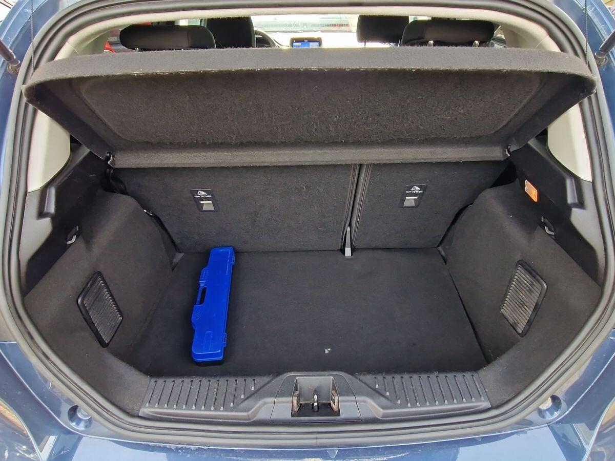 FORD FIESTA 1.1 BENZ/GPL BUSINESS